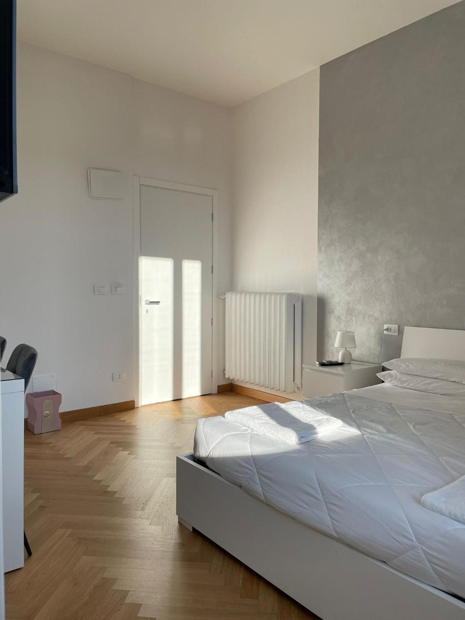 Le Suites Dell'Edera Болонья Экстерьер фото